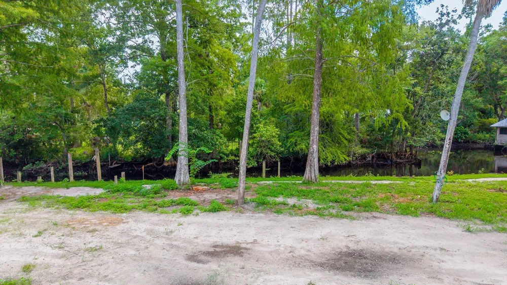 000 SE 376TH STREET Suwannee, FL 32692