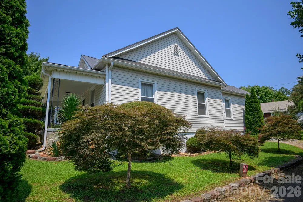 580 Baldwin Avenue Marion, NC 28752