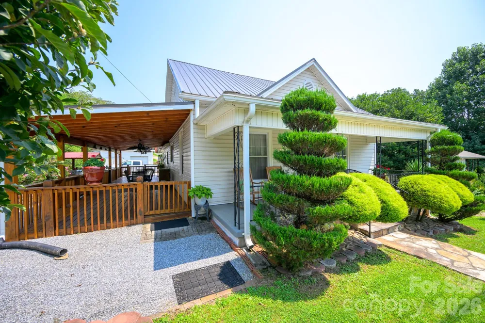 580 Baldwin Avenue Marion, NC 28752
