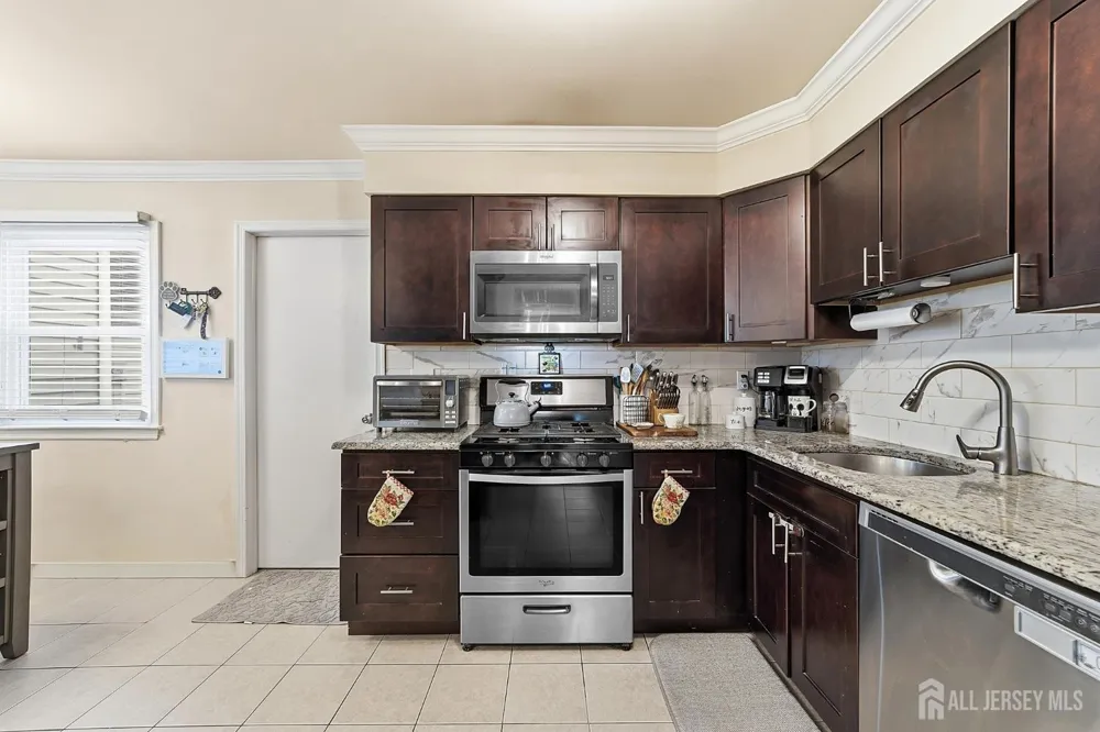 8 Cooper Court Freehold, NJ 07728
