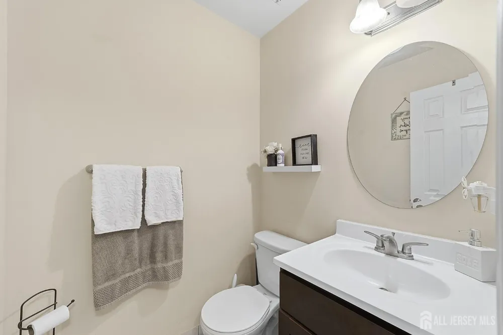 8 Cooper Court Freehold, NJ 07728