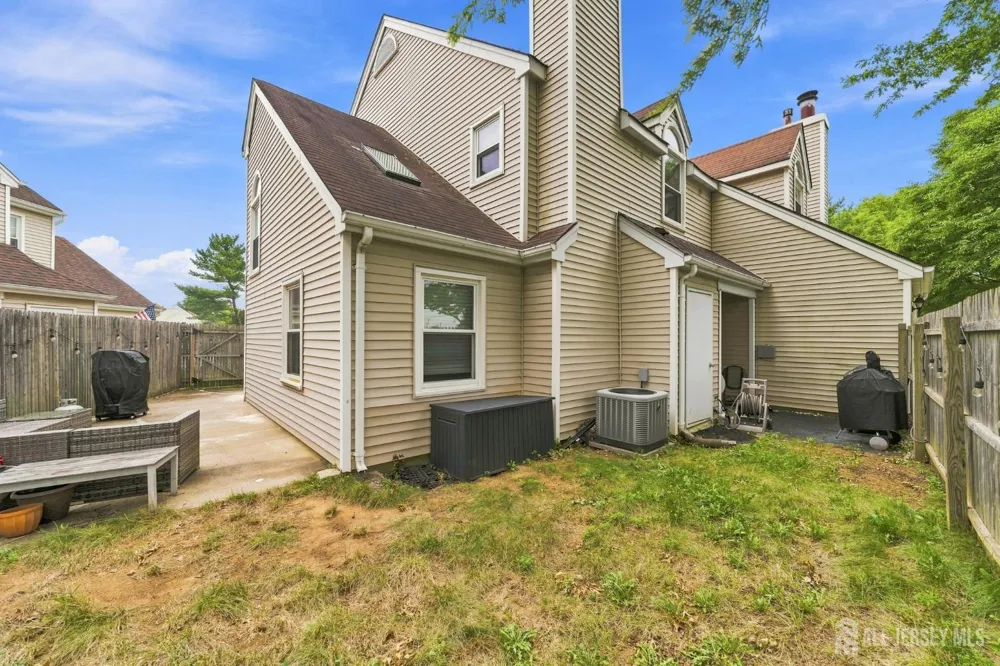 8 Cooper Court Freehold, NJ 07728