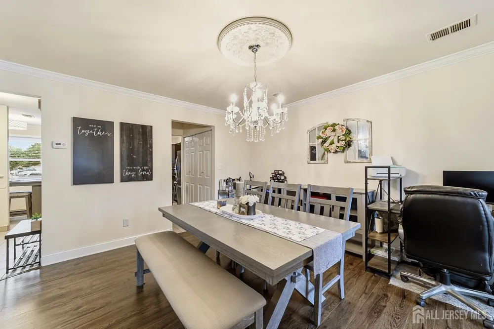 8 Cooper Court Freehold, NJ 07728