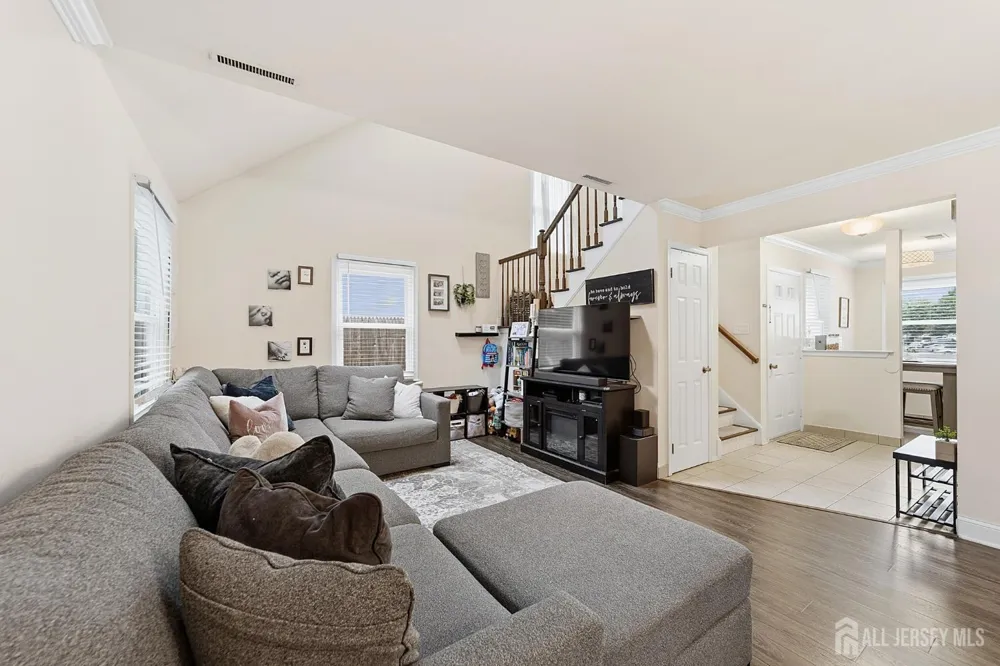 8 Cooper Court Freehold, NJ 07728