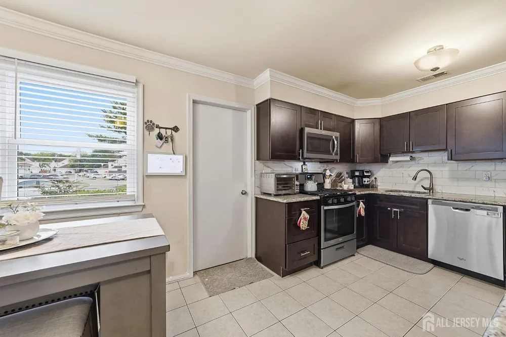8 Cooper Court Freehold, NJ 07728