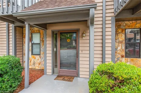 310 Vista Circle #C