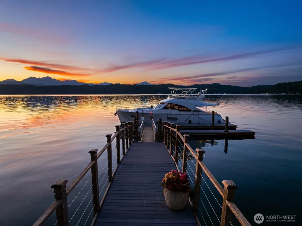7611 E SR 106 Union, WA 98592