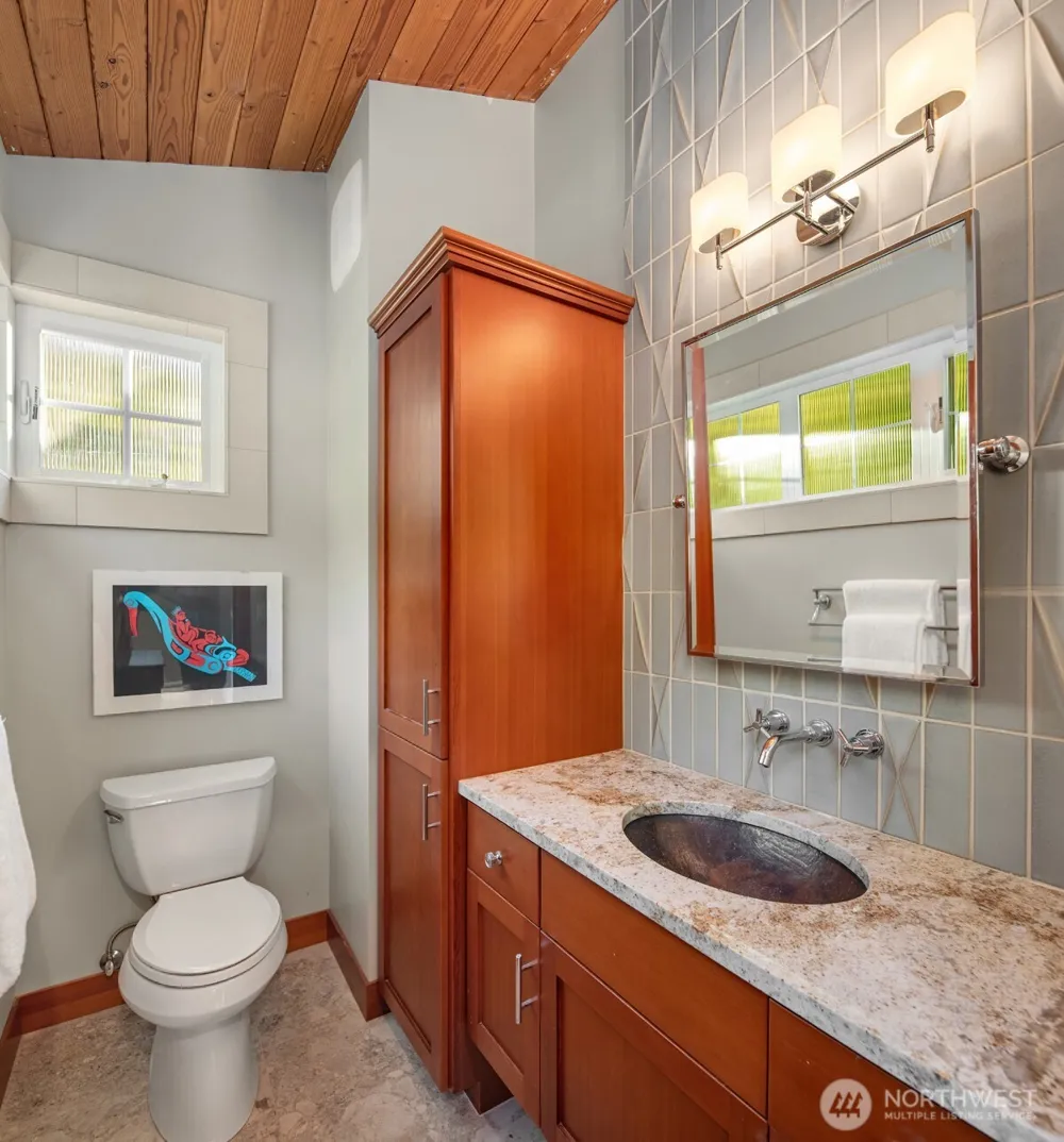 7611 E SR 106 Union, WA 98592