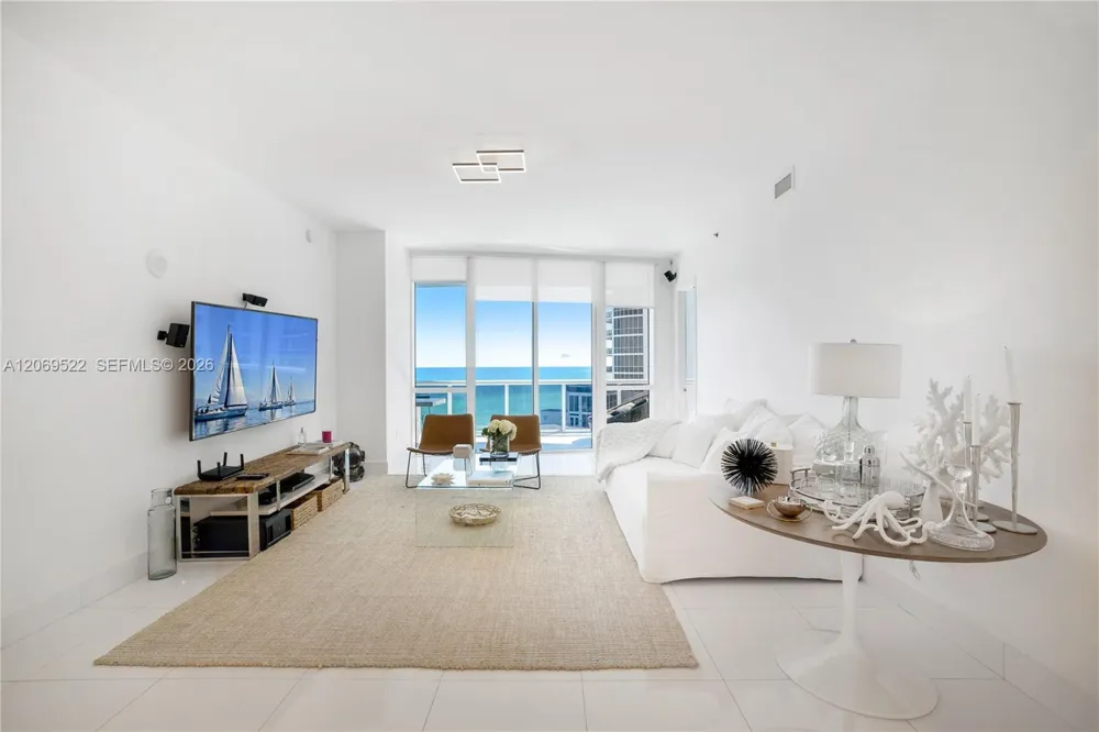 15901 Collins Ave #707 Sunny Isles Beach, FL 33160