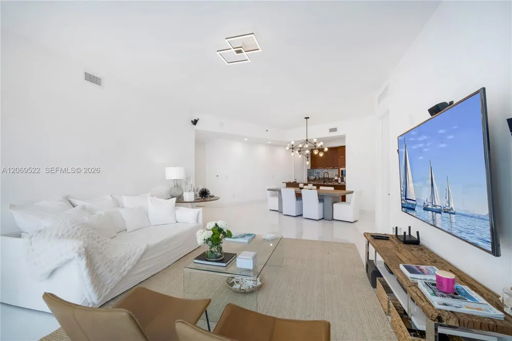 15901 Collins Ave #707 Sunny Isles Beach, FL 33160