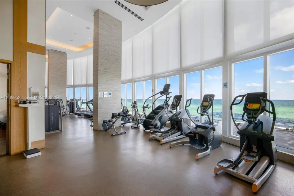 15901 Collins Ave #707 Sunny Isles Beach, FL 33160