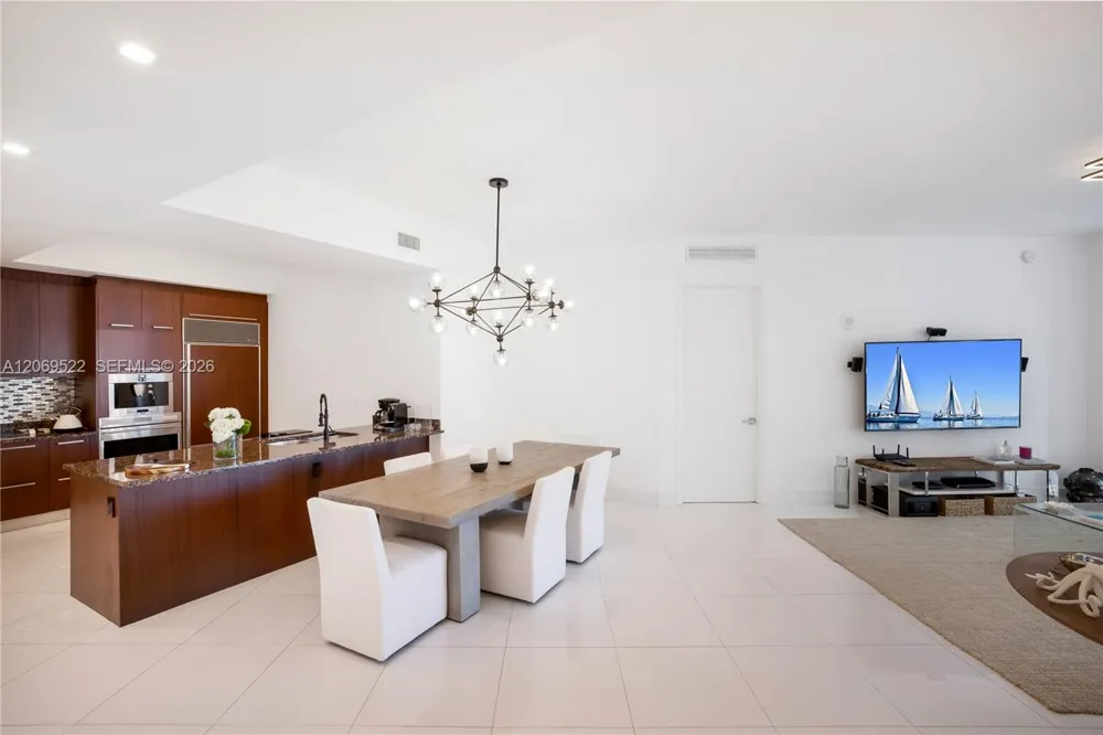 15901 Collins Ave #707 Sunny Isles Beach, FL 33160