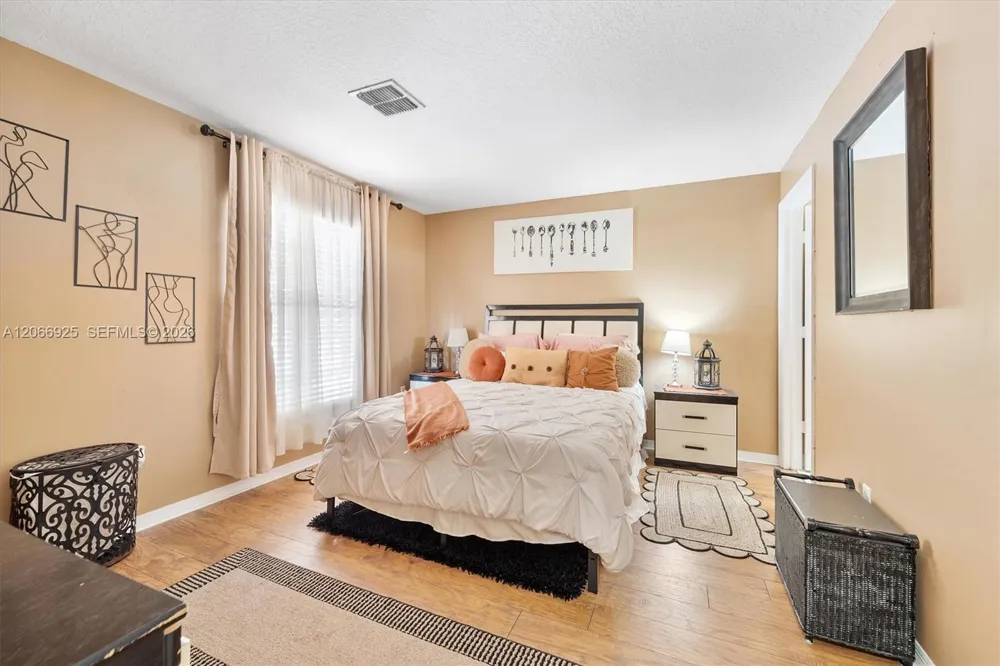 2410 Seminole Palms Dr Green Acres, FL 33463