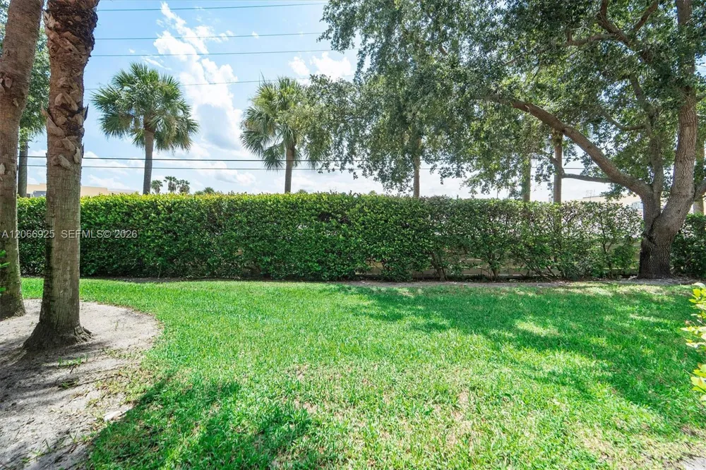 2410 Seminole Palms Dr Green Acres, FL 33463