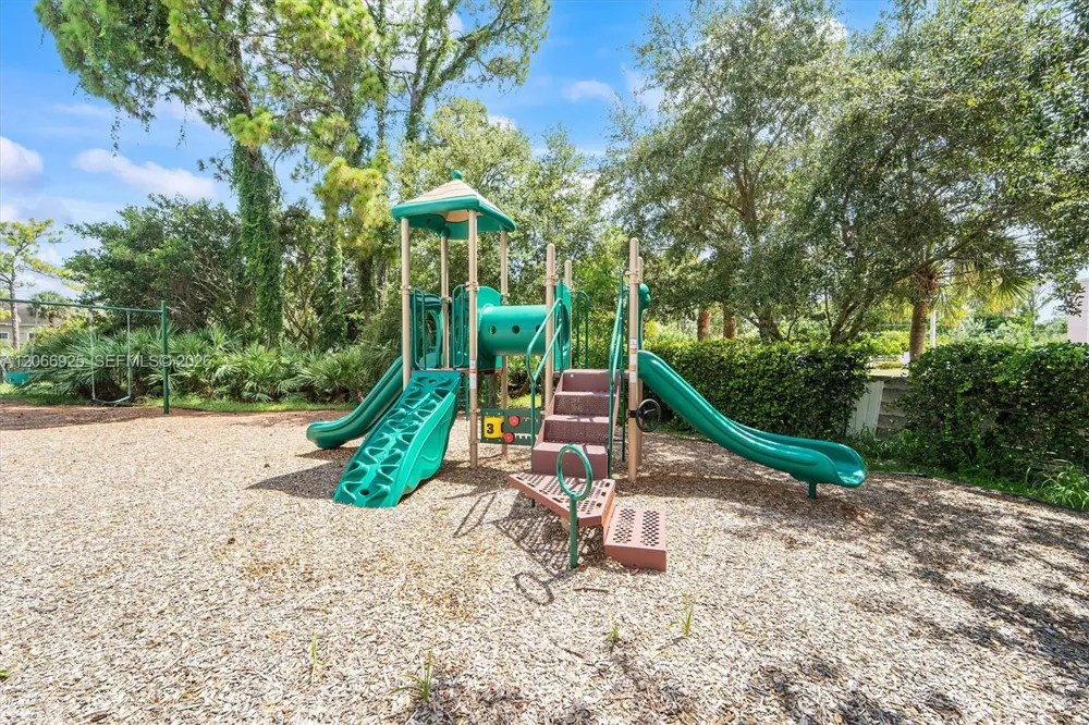 2410 Seminole Palms Dr Green Acres, FL 33463