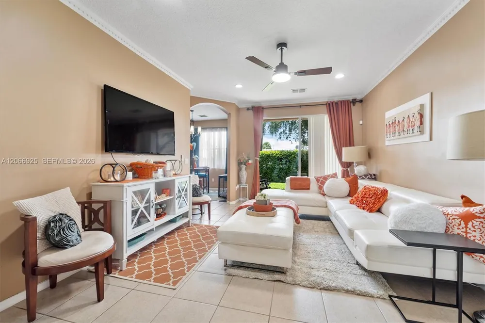 2410 Seminole Palms Dr Green Acres, FL 33463