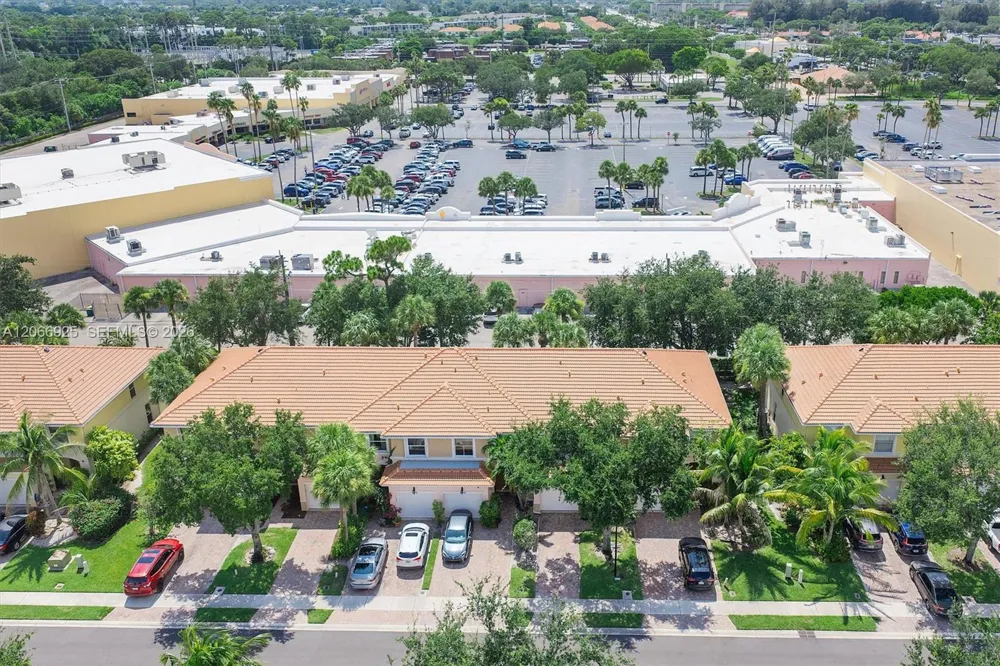 2410 Seminole Palms Dr Green Acres, FL 33463
