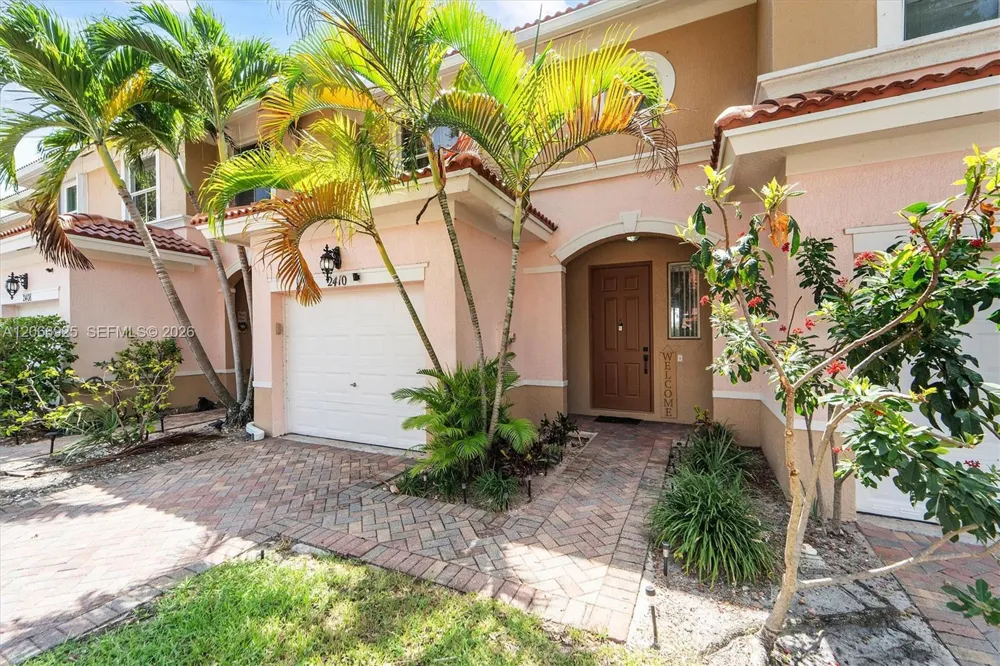 2410 Seminole Palms Dr Green Acres, FL 33463
