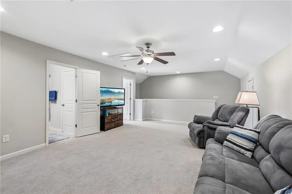 8630 Gladden Lane Suwanee, GA 30024