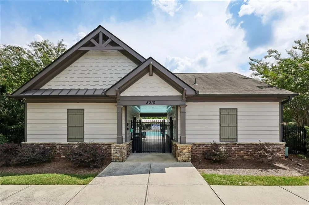 8630 Gladden Lane Suwanee, GA 30024