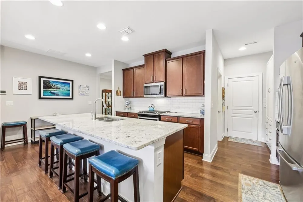8630 Gladden Lane Suwanee, GA 30024