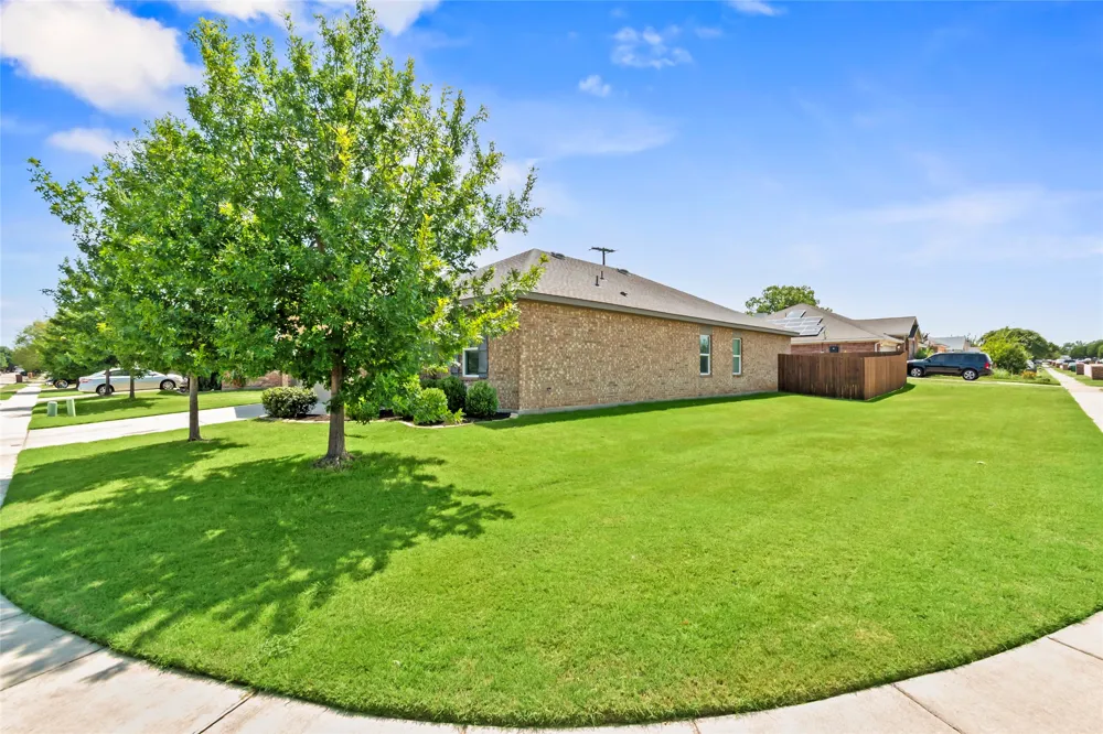 500 Swift Current Drive Crowley, TX 76036