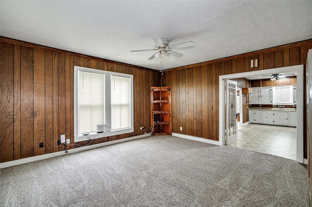 507 W Heard Street Cleburne, TX 76033
