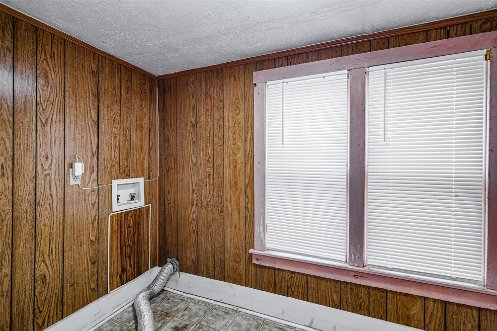 507 W Heard Street Cleburne, TX 76033
