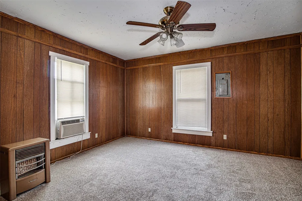 507 W Heard Street Cleburne, TX 76033