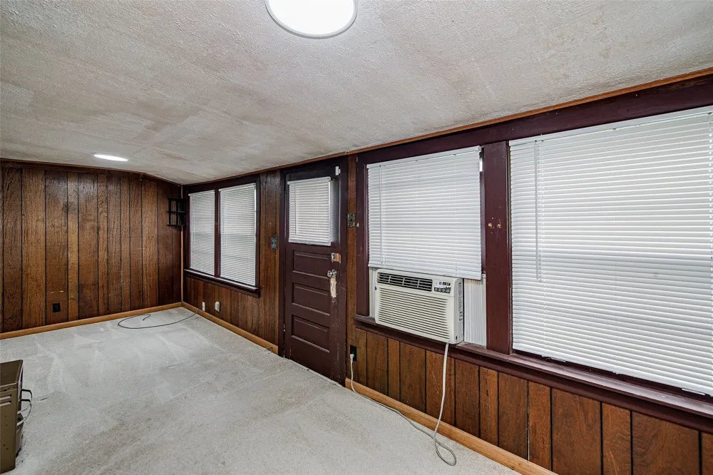 507 W Heard Street Cleburne, TX 76033