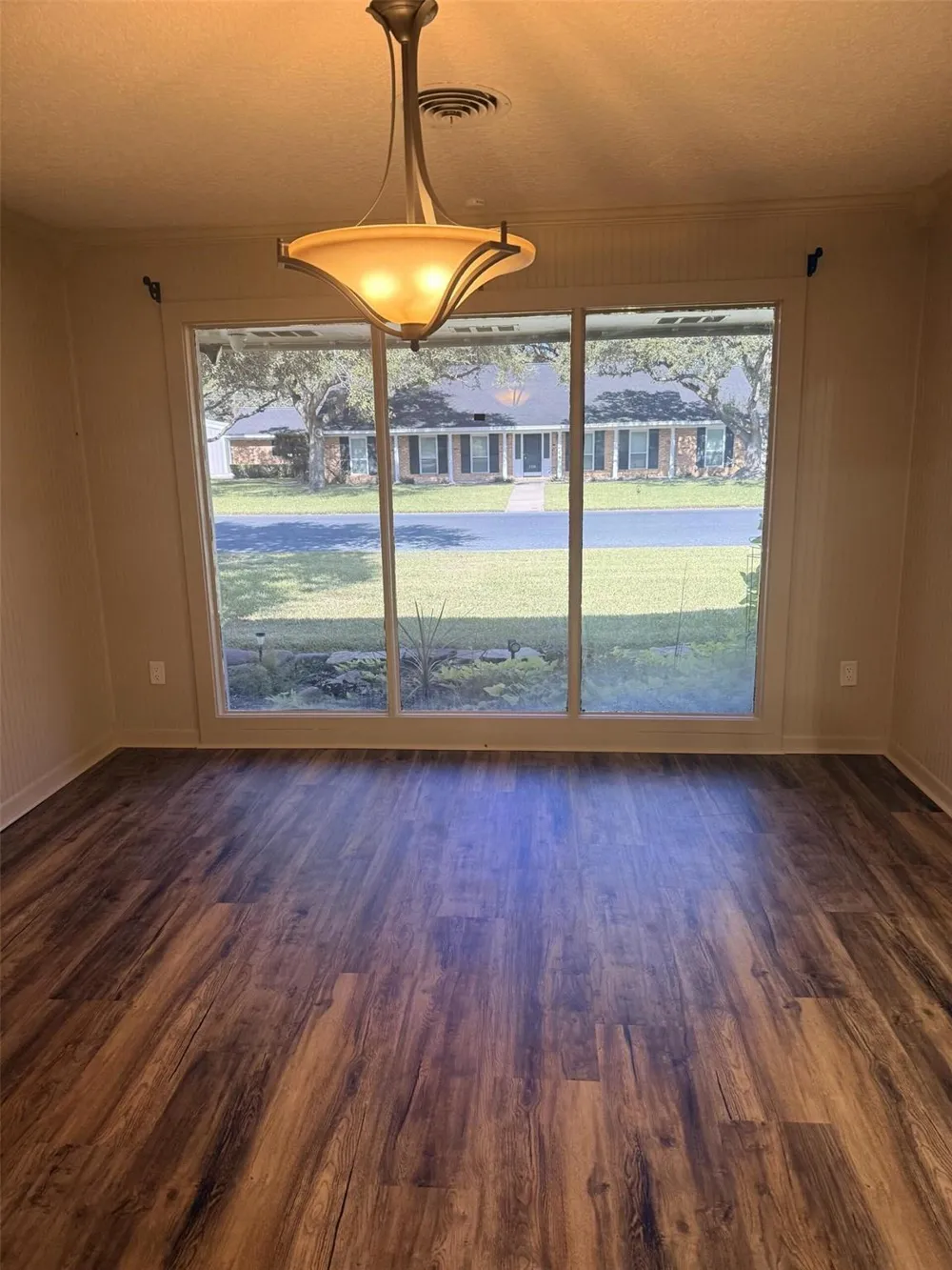 2509 Hutchins Lane El Campo, TX 77437