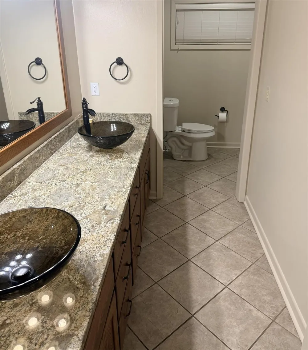2509 Hutchins Lane El Campo, TX 77437