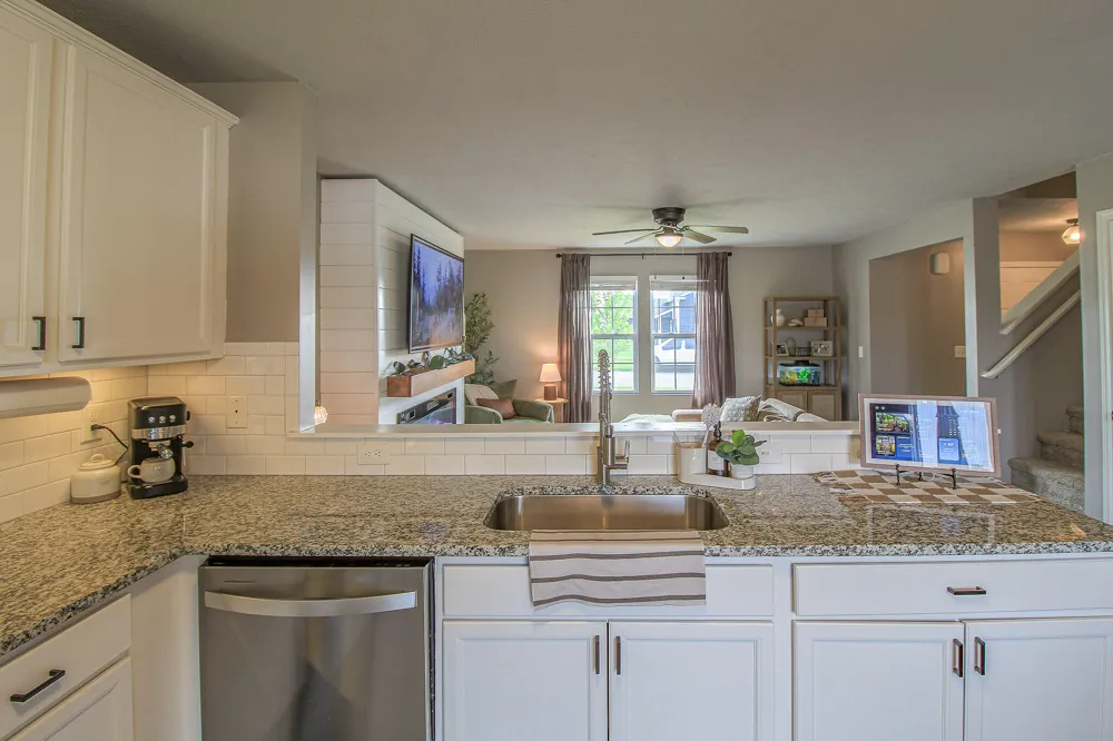 1742 Burr Pond Lane Vicksburg, MI 49097