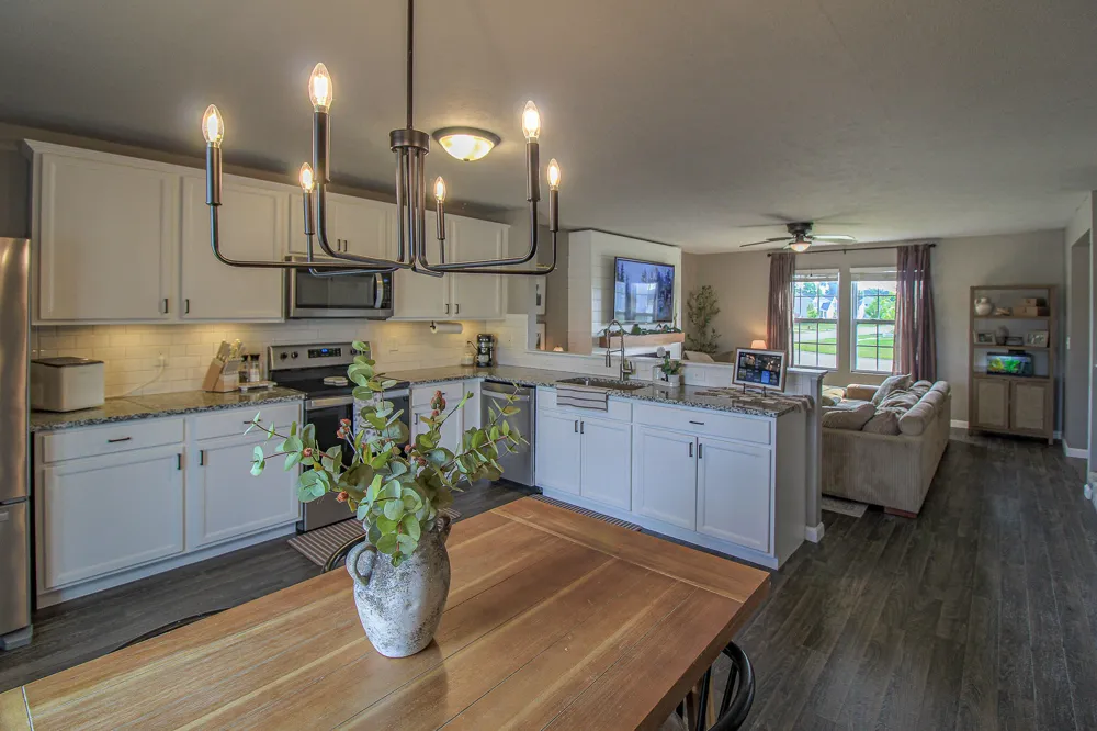 1742 Burr Pond Lane Vicksburg, MI 49097