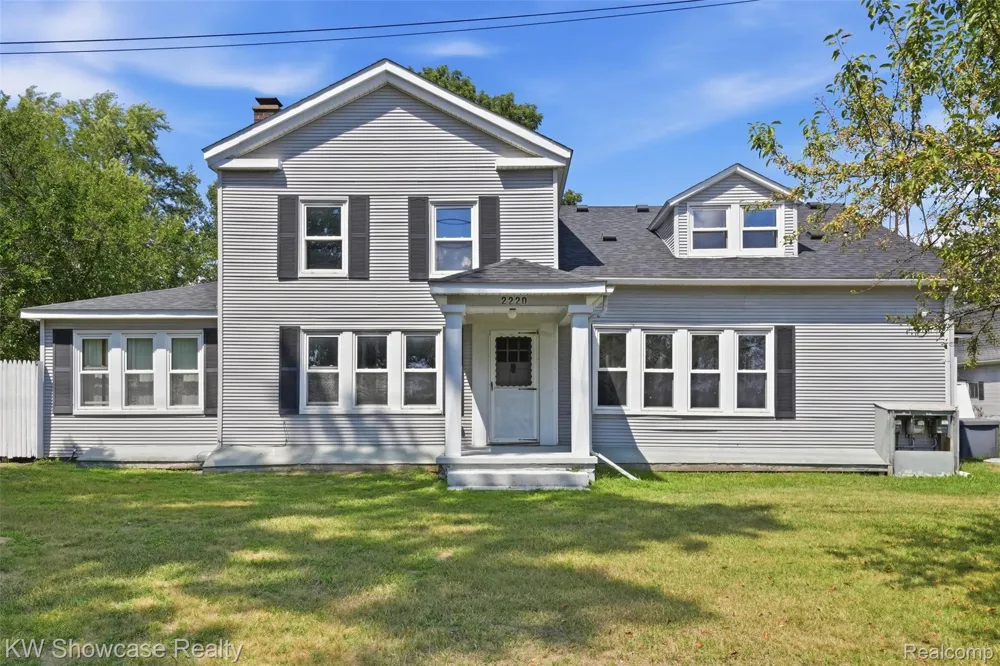 2220 Wixom Road Commerce Charter Township, MI 48382