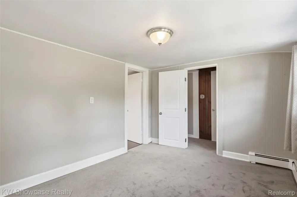 2220 Wixom Road Commerce Charter Township, MI 48382