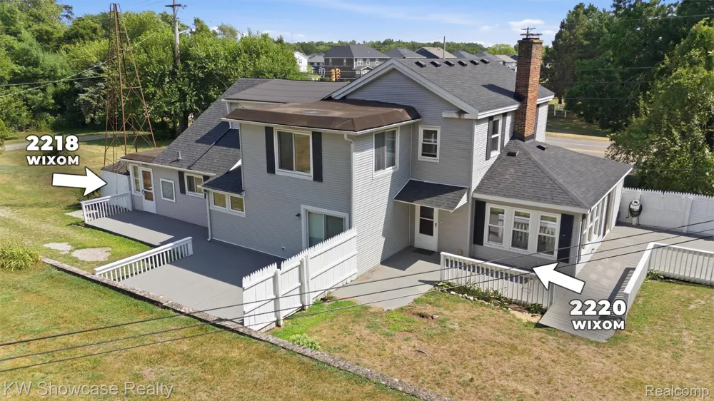2220 Wixom Road Commerce Charter Township, MI 48382