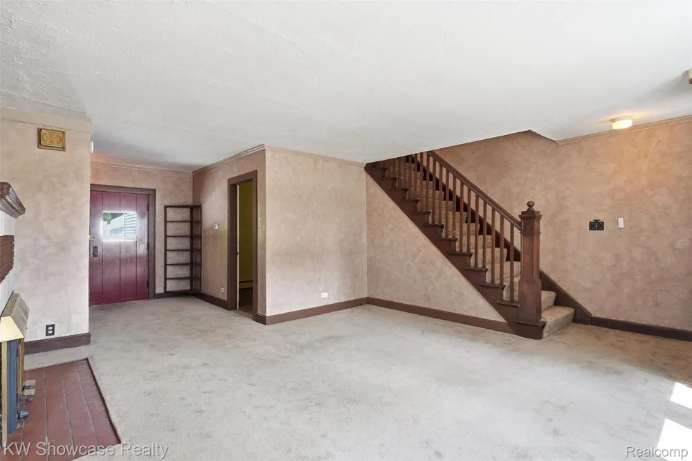2220 Wixom Road Commerce Charter Township, MI 48382