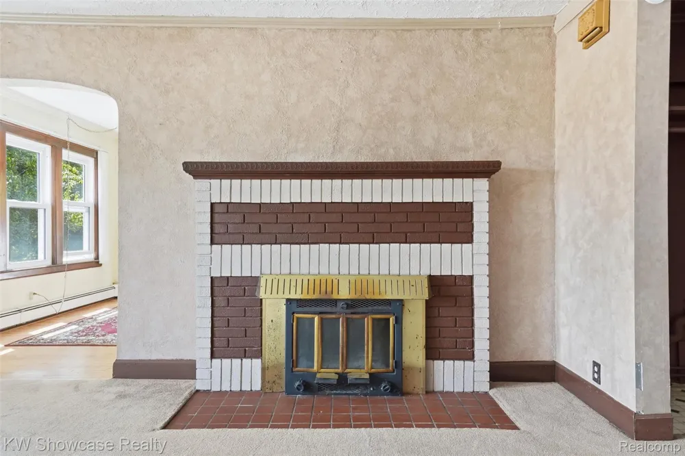 2220 Wixom Road Commerce Charter Township, MI 48382