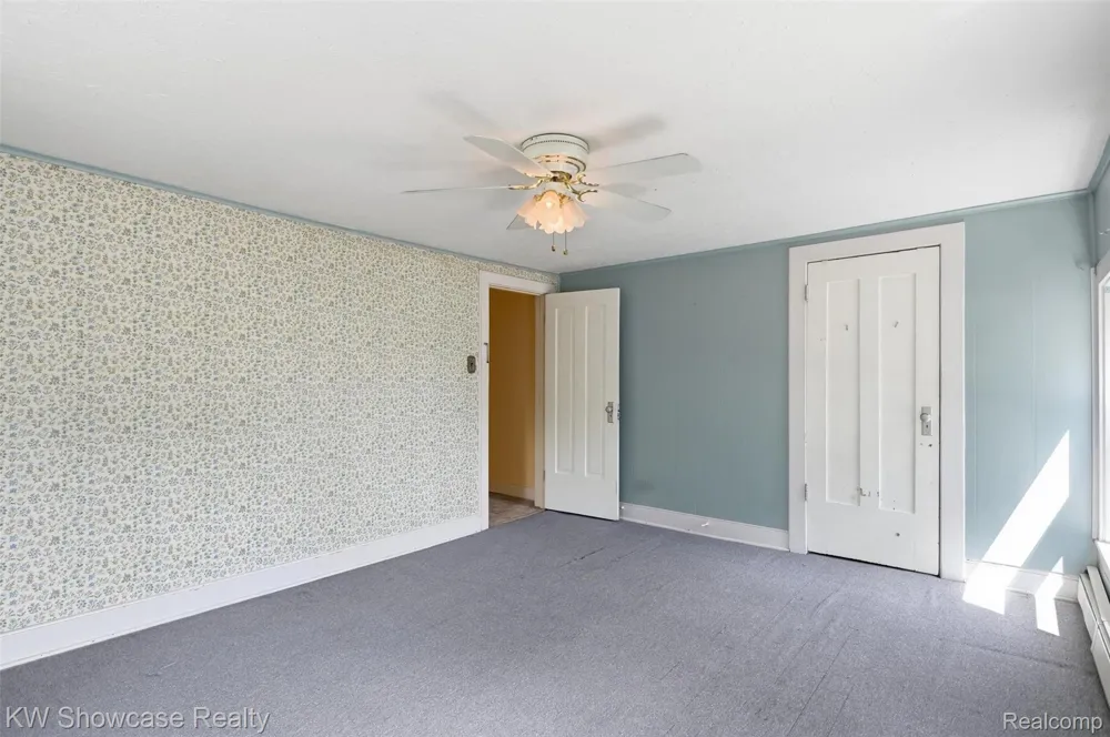 2220 Wixom Road Commerce Charter Township, MI 48382