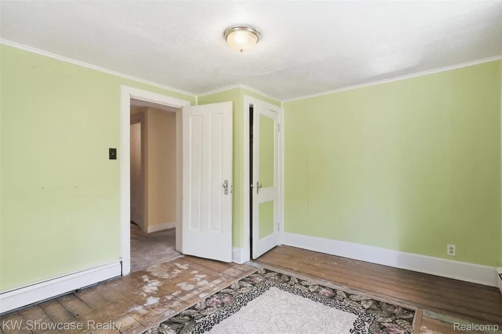 2220 Wixom Road Commerce Charter Township, MI 48382
