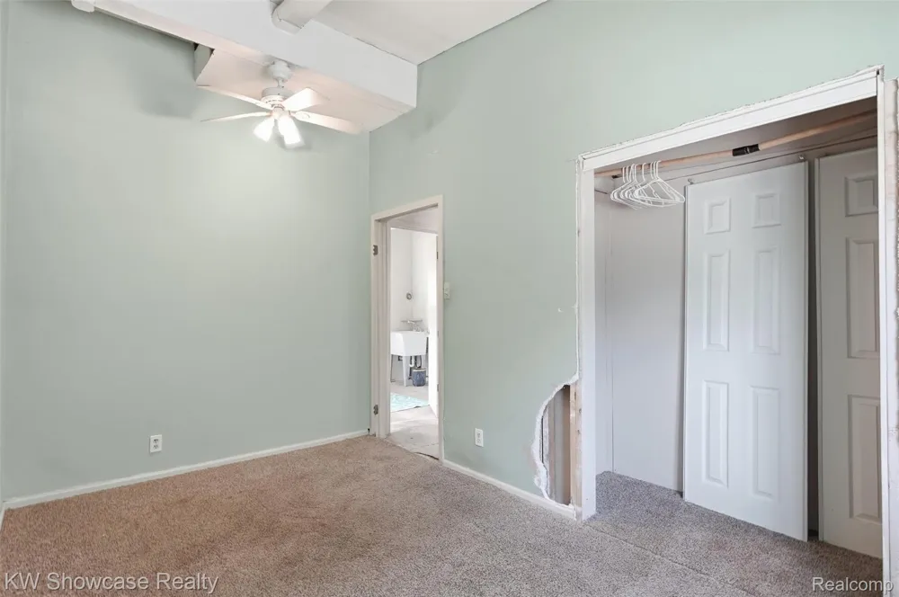 2220 Wixom Road Commerce Charter Township, MI 48382