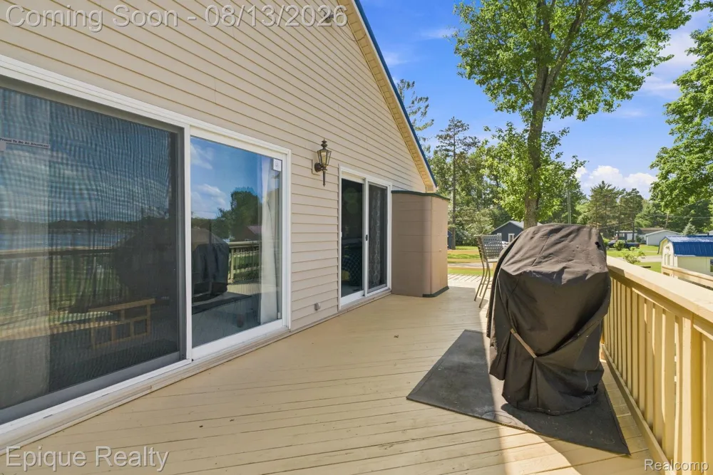 8946 Thomas Street Plainfield Township, MI 48739
