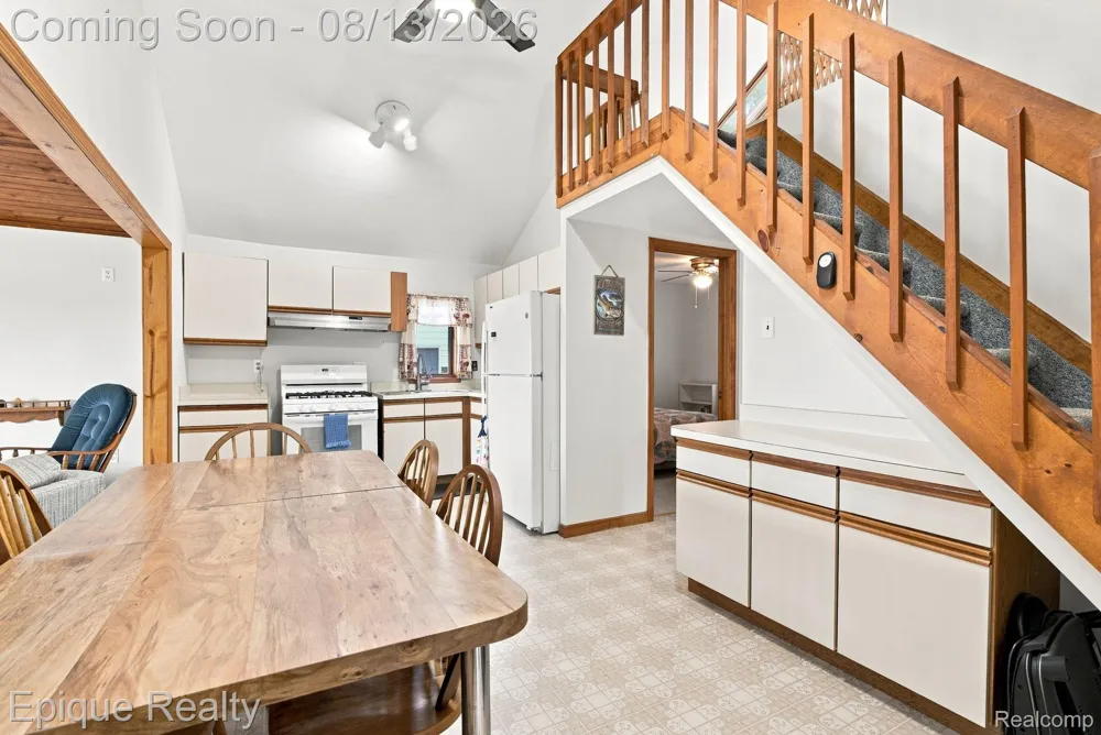 8946 Thomas Street Plainfield Township, MI 48739