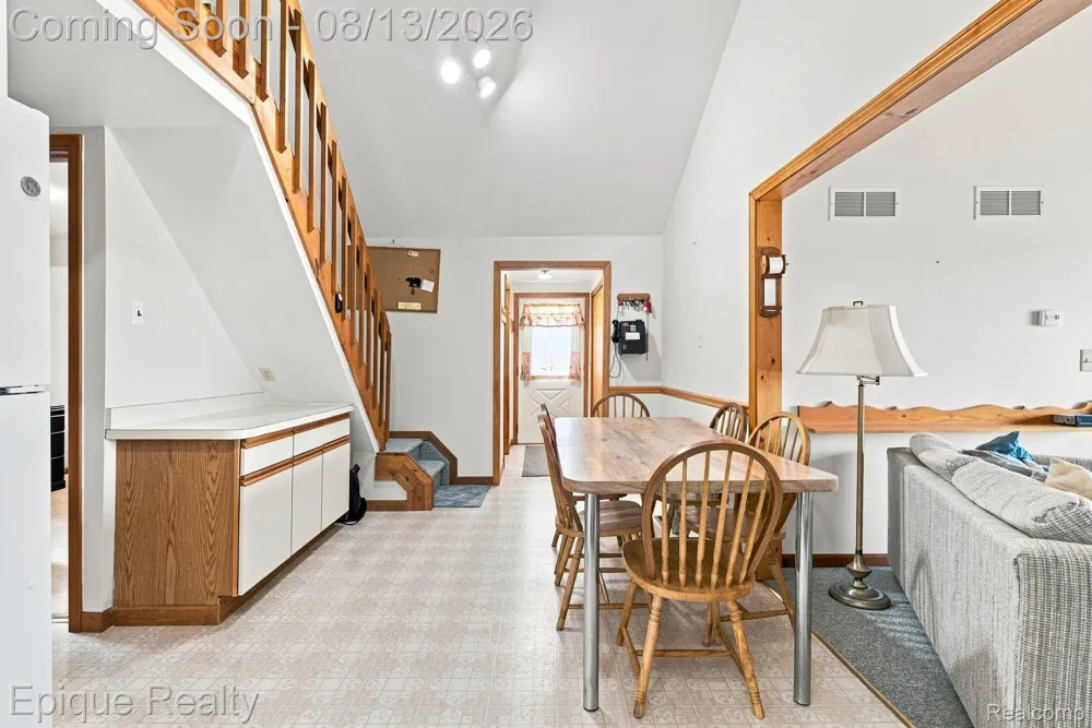 8946 Thomas Street Plainfield Township, MI 48739