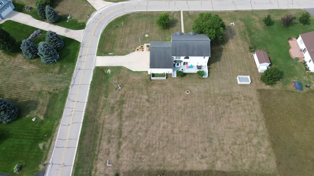 1106 S Bundy Drive Broomfield Township, MI 48893
