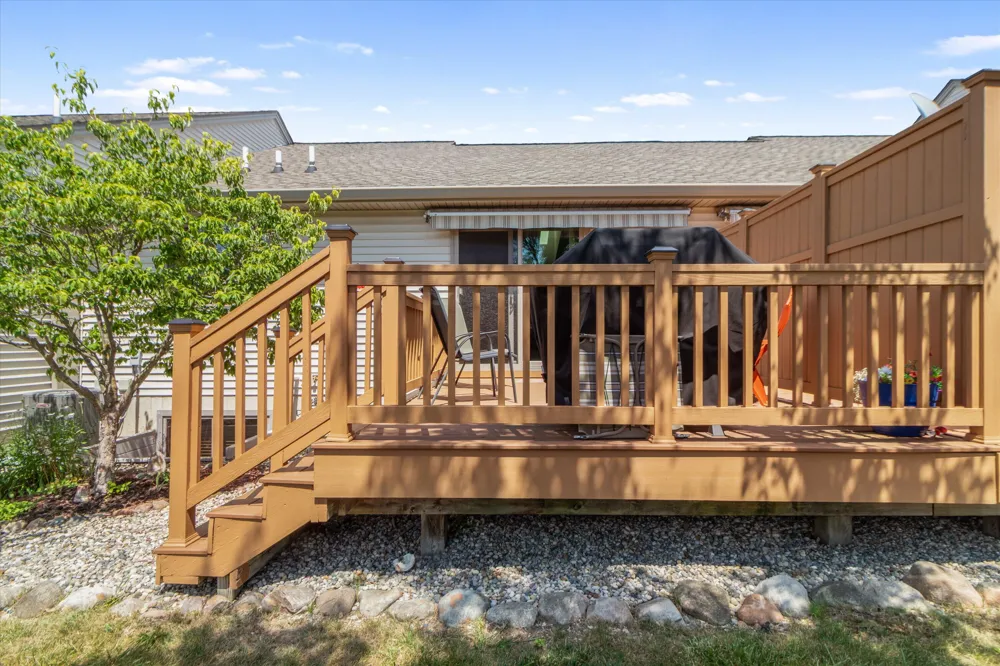 515 Sycamore Circle Saline City, MI 48176