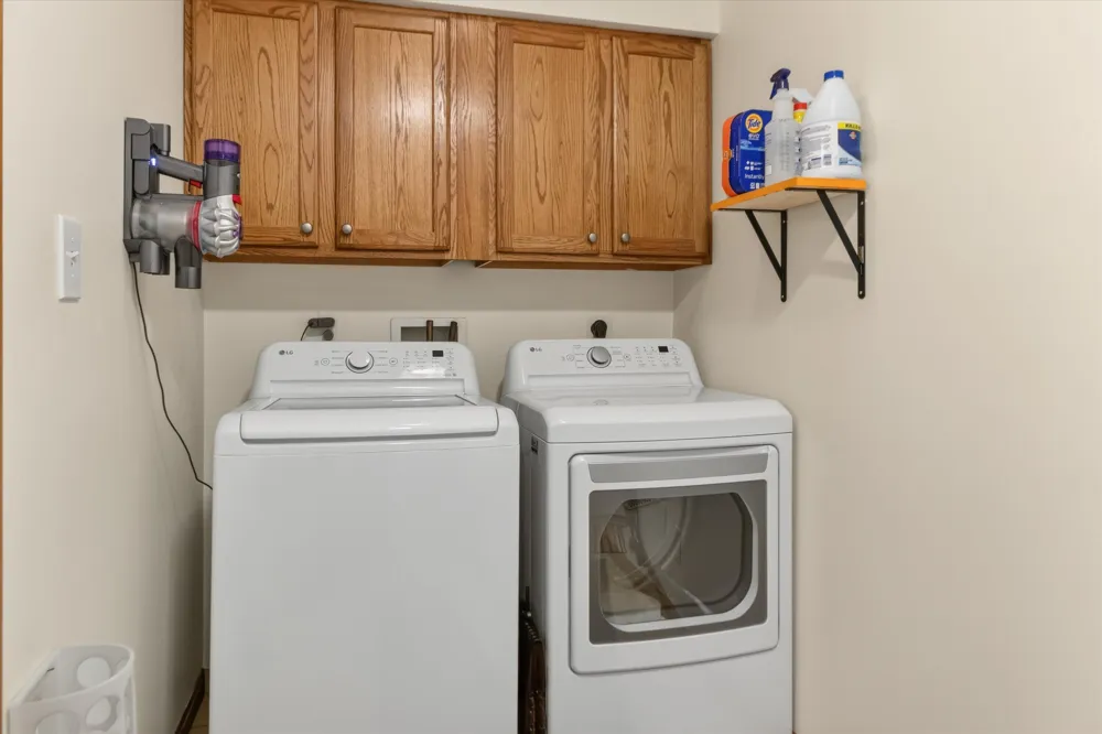 515 Sycamore Circle Saline City, MI 48176