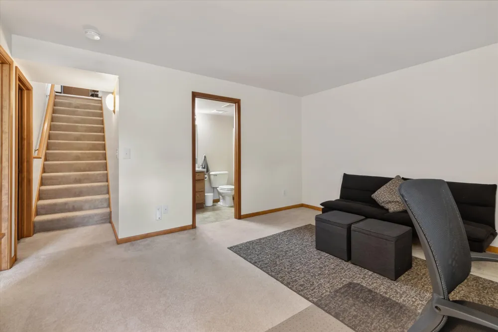 515 Sycamore Circle Saline City, MI 48176