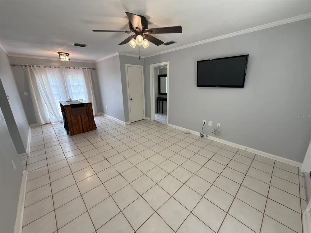 313 NW 34TH DRIVE Gainesville, FL 32607